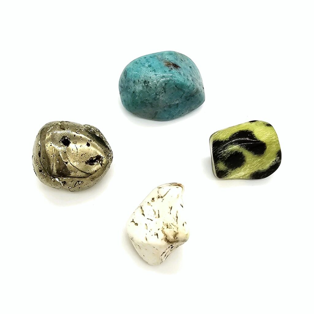 Amazzonite, Pirite, Magnesite, Serpentina